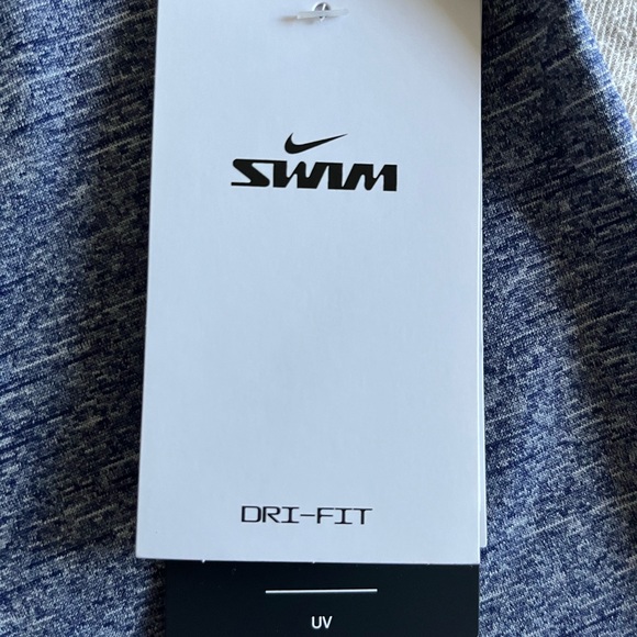 Nike Dri-Fit T - Picture 8 of 10